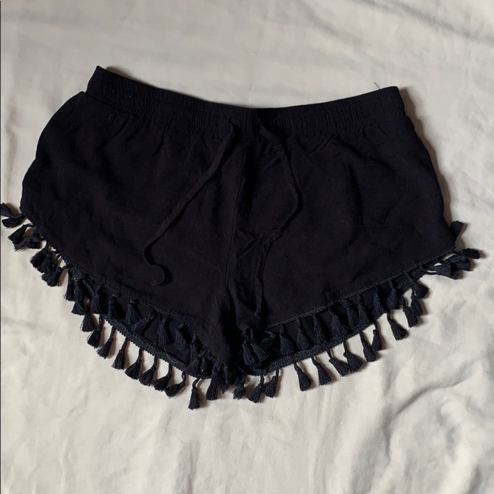Tasseled shorts